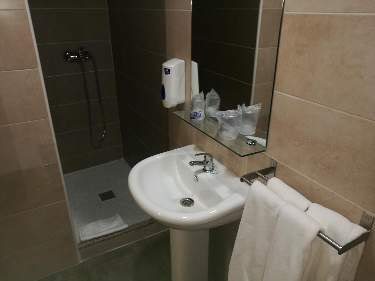 Hostal Los Gabrieles 阿尔巴塞特 外观 照片